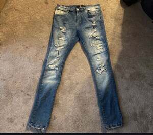 Focus Jeans Mens 32x32 Blue Denim Distressed Rhinestone Frayed Holey Rise(A23)